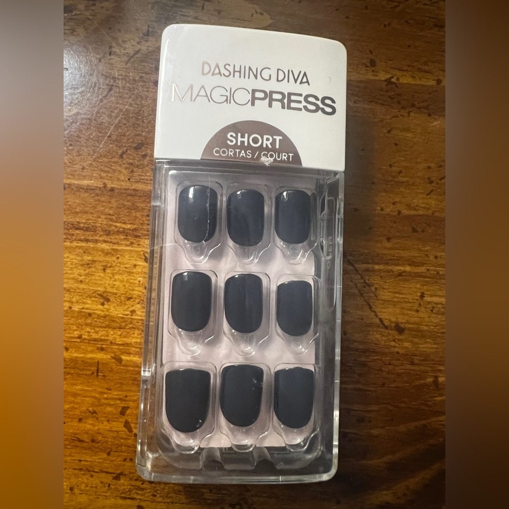 SET of 6 Dashing Diva Magic Press
